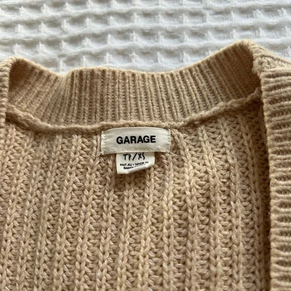 Garage Cardigan - Picture 2 of 3